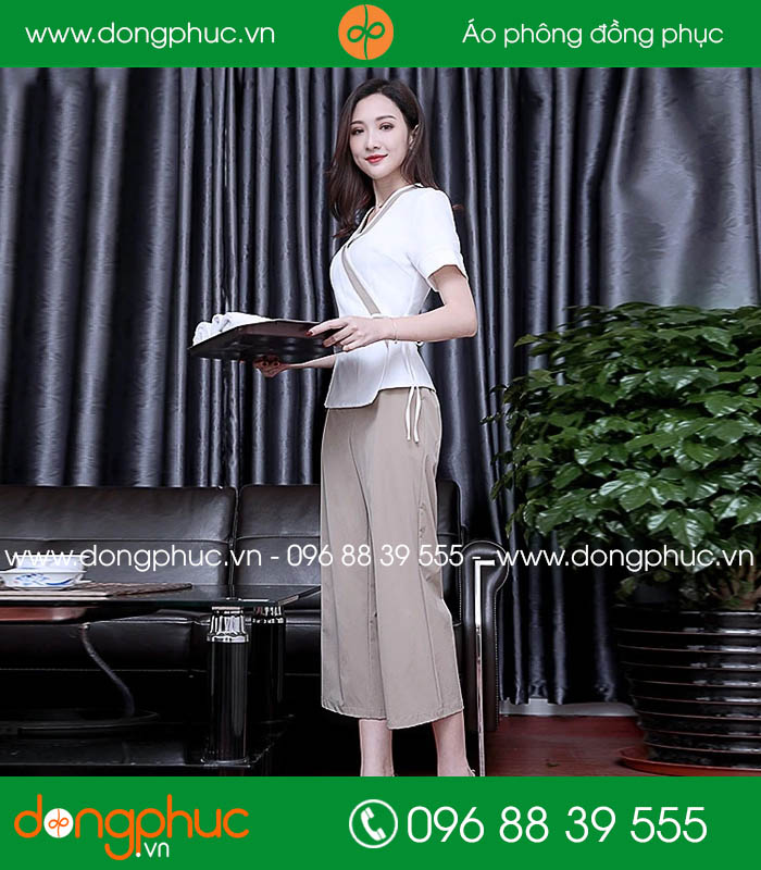 Đồng phục spa màu trắng phối hồng nhạt